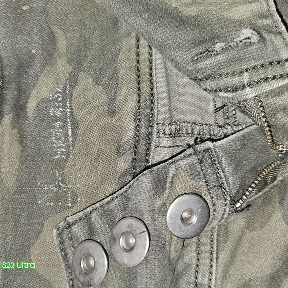 Mudd size 8 high rise cammo - Picture 3 of 3